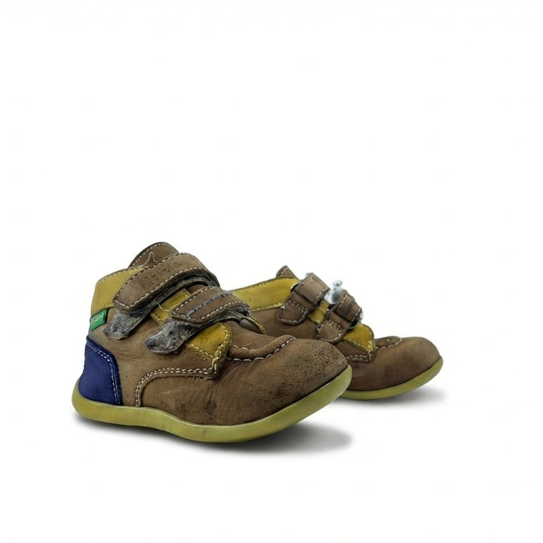 KICKERS